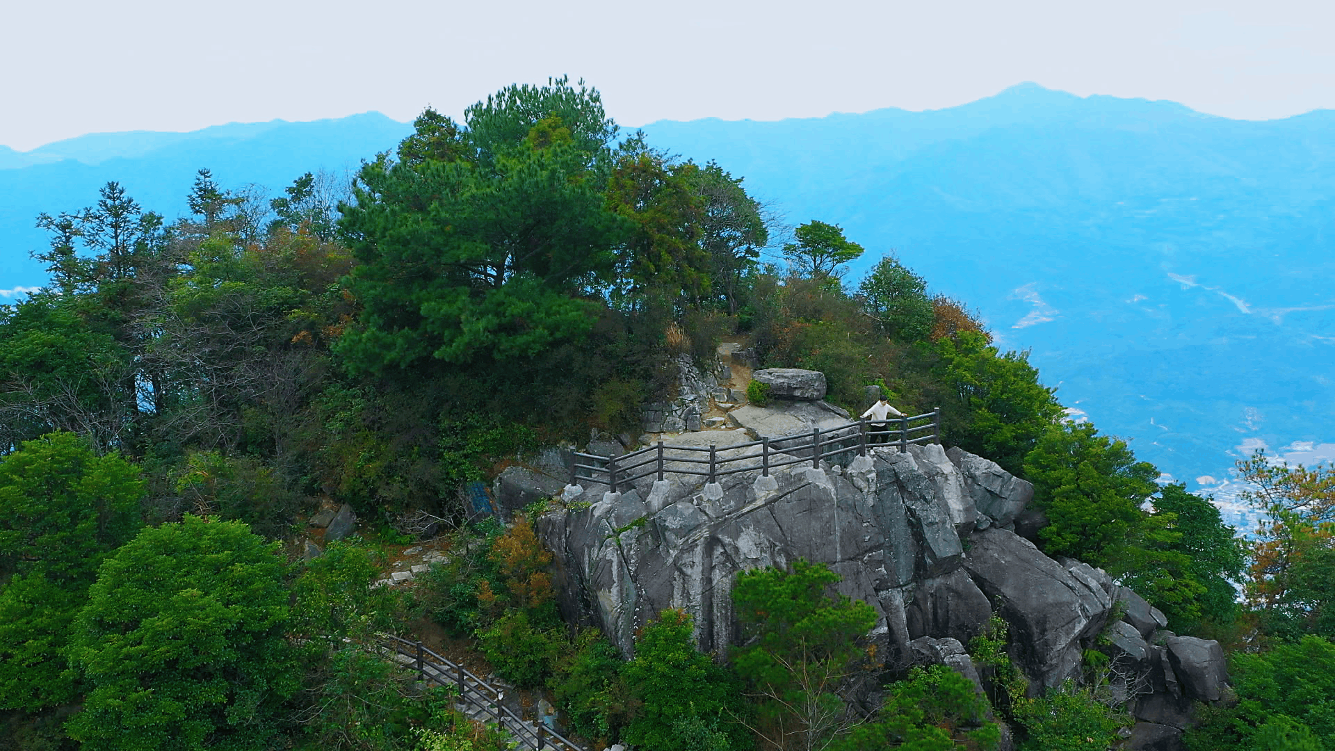 走进省级革命老区基点村——梧溪村